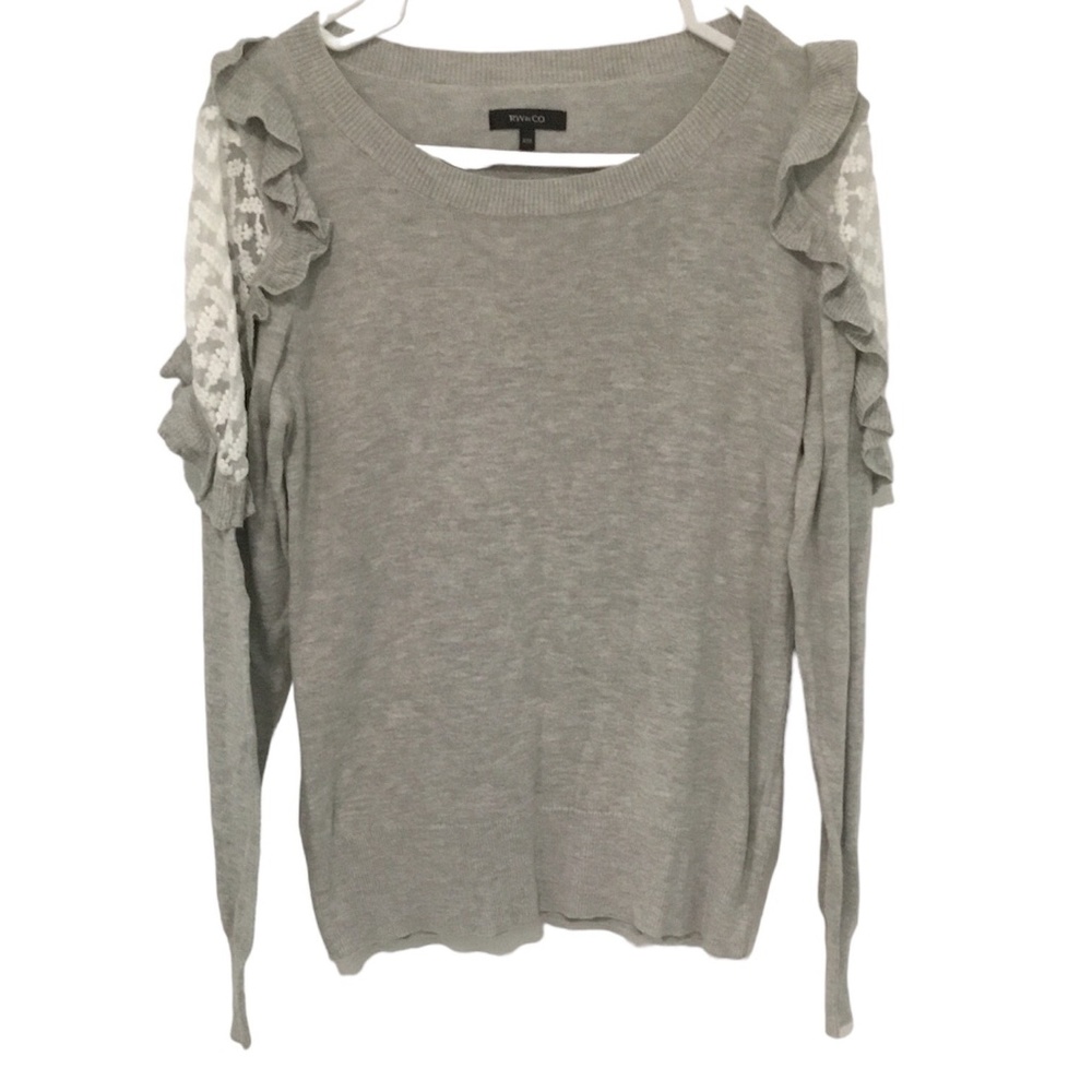 RW&CO women’s long sleeved sweater, gray, medium, lace cut out on sleeves